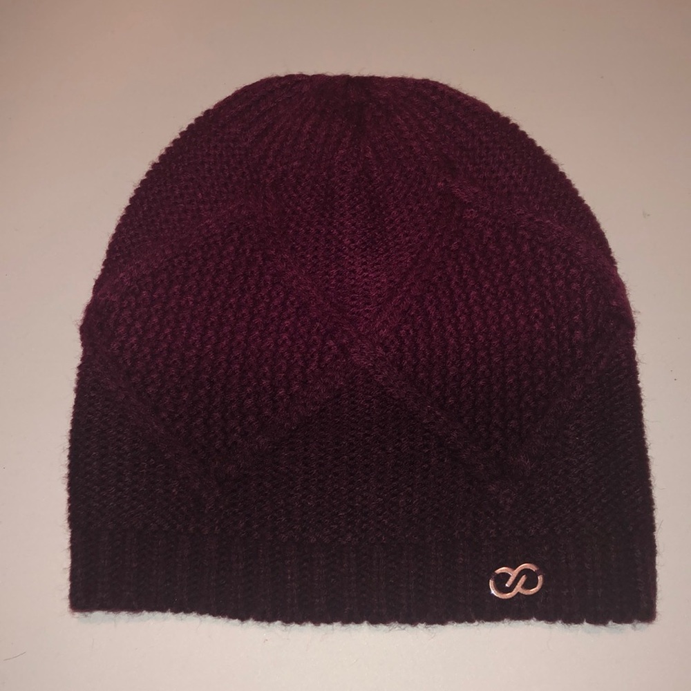 burgundy beanie